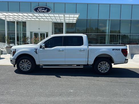 Used 2025 Ford F150 Lariat w/ Equipment Group 501A Mid AWD/4WD image 8