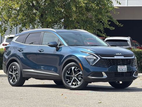 Used 2023 Kia Sportage EX AWD/4WD image 2