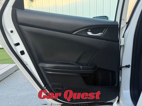 Used 2019 Honda Civic Sport image 11