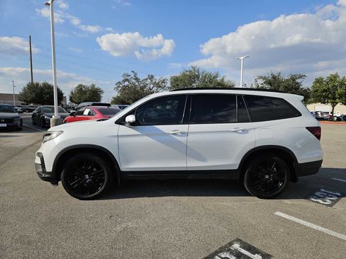 Certified 2022 Honda Pilot Black Edition image 4