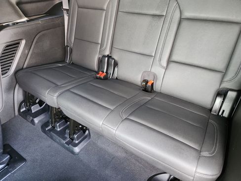 Used 2025 Chevrolet Tahoe LT w/ Comfort Package RWD image 30