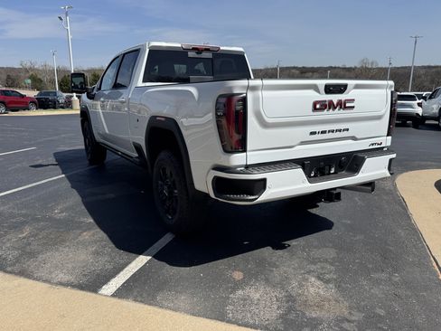 New 2026 GMC Sierra 2500 AT4 w/ AT4 Premium Plus Package image 3