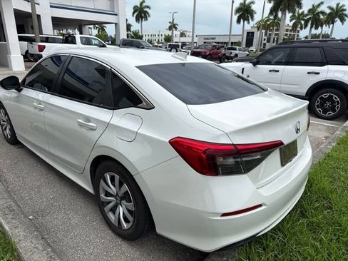 Used 2022 Honda Civic LX image 4