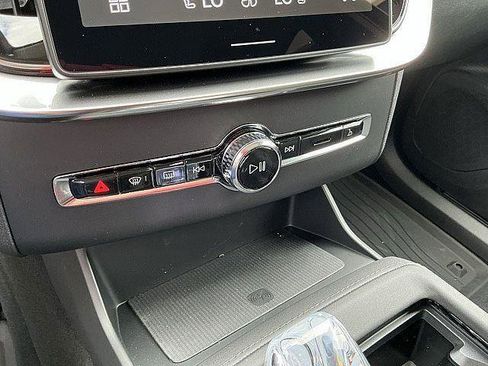 New 2026 Volvo XC90 T8 Plus w/ Protection Package AWD/4WD image 19