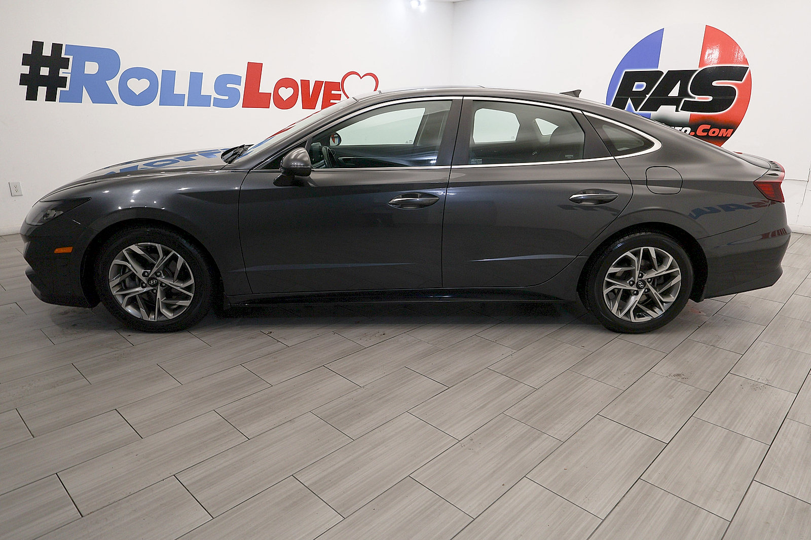 Used 2021 Hyundai Sonata SEL w/ Convenience Package FWD image 2