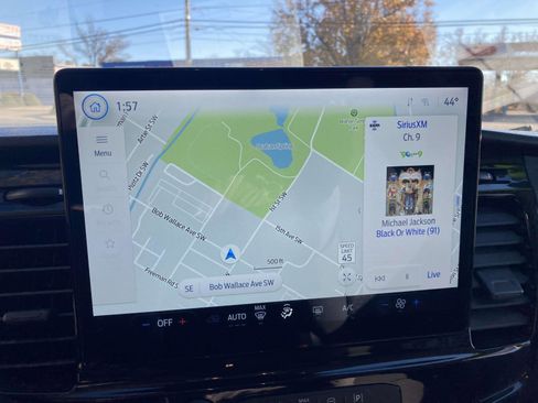 Used 2023 Ford Transit 350 XLT image 22