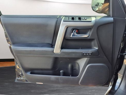 Used 2022 Toyota 4Runner Limited AWD/4WD image 16