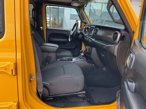 Used 2019 Jeep Wrangler Unlimited Sport S image 32