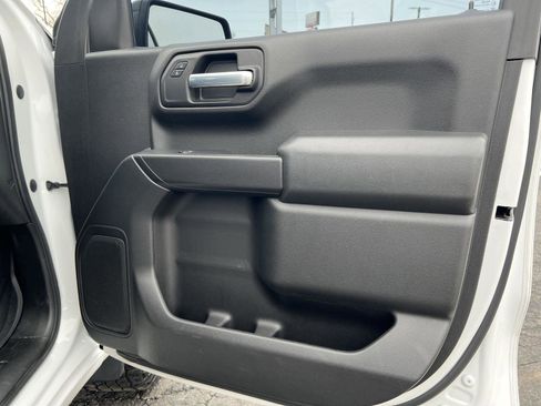 Used 2019 Chevrolet Silverado 1500 Custom Trail Boss w/ Custom Convenience Package image 16