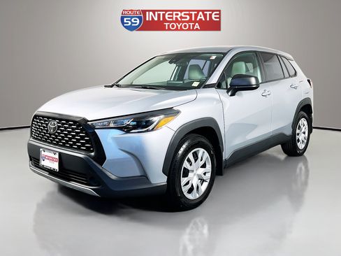 Used 2022 Toyota Corolla Cross L AWD/4WD image 3