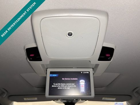 Used 2023 Honda Odyssey Touring image 11