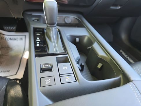 New 2026 Nissan Sentra SV FWD image 21