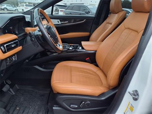 Certified 2022 Lincoln Nautilus Black Label w/ Class II Trailer Tow Package image 5