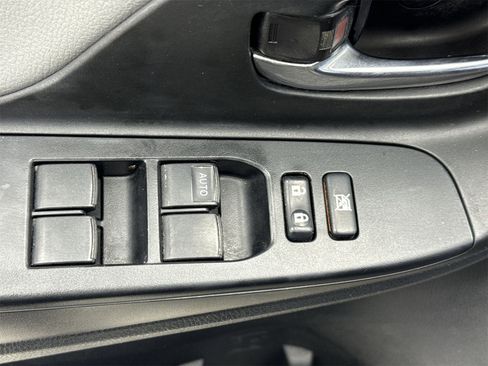 Used 2015 Toyota Yaris LE image 18