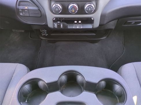 Used 2024 RAM 3500 Big Horn image 18