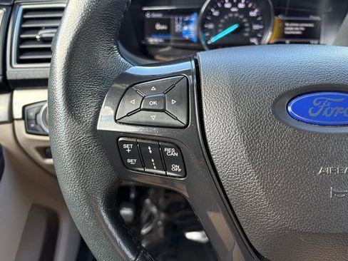 Used 2018 Ford Explorer XLT w/ Equipment Group 202A image 34