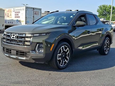 Used 2025 Hyundai Santa Cruz Limited AWD/4WD image 6