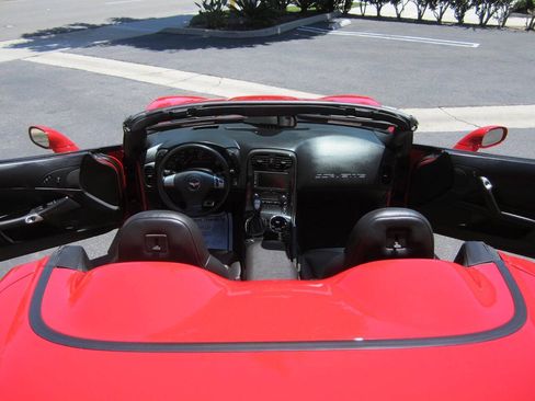 Used 2008 Chevrolet Corvette Convertible w/ Preferred Equipment Group RWD image 33