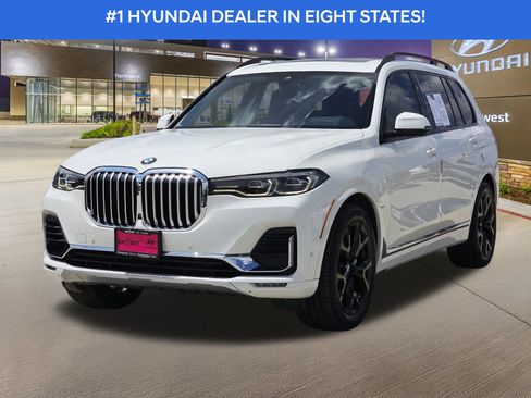 Used 2020 BMW X7 xDrive40i w/ Parking Assistance Package AWD/4WD image 2
