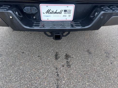 Used 2021 Toyota Tacoma TRD Sport w/ Technology Package image 8