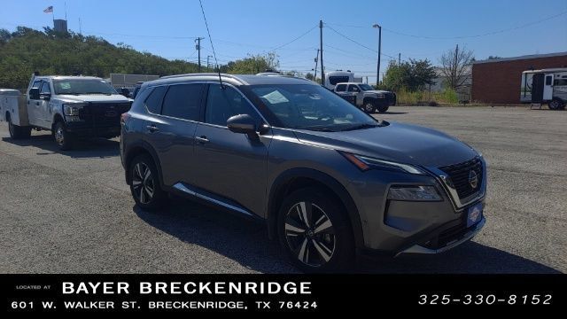 Used 2021 Nissan Rogue Platinum FWD image 3
