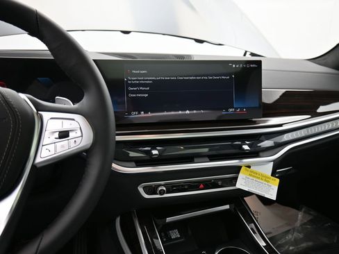 New 2026 BMW X7 xDrive40i AWD/4WD image 18