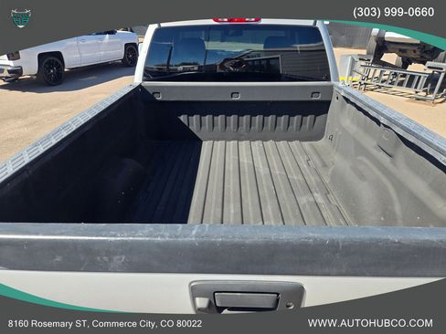 Used 2010 Chevrolet Silverado 2500 LT w/ Interior Plus Package AWD/4WD image 6