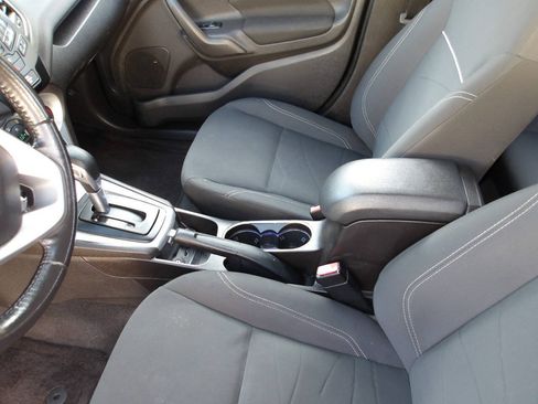 Used 2014 Ford Fiesta SE w/ Comfort Package FWD image 16