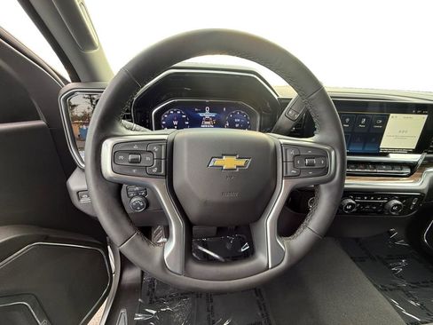 Used 2024 Chevrolet Silverado 1500 LT AWD/4WD image 12