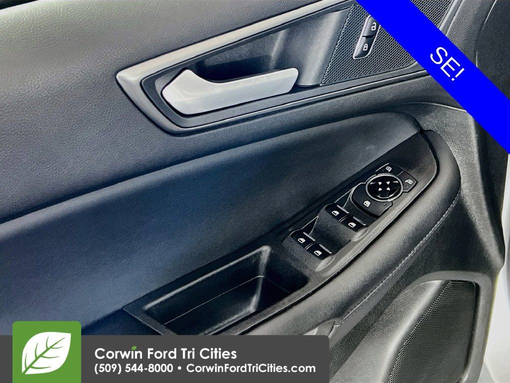 Used 2023 Ford Edge SE AWD/4WD image 11