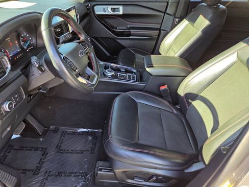 Certified 2022 Ford Explorer ST-Line w/ Class IV Trailer Tow Package image 10