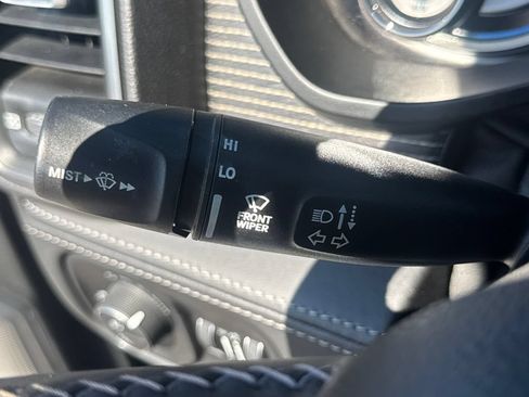 Used 2020 RAM 1500 Limited w/ Black Appearance Package AWD/4WD image 49