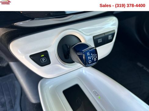Used 2016 Toyota Prius Three FWD image 20