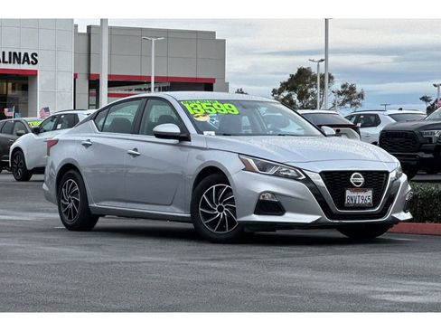 Used 2020 Nissan Altima 2.5 S image 2