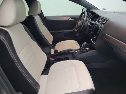 Used 2016 Volkswagen Jetta Sport FWD image 21