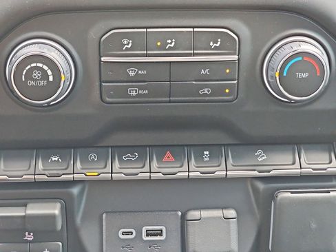 New 2026 Chevrolet Silverado 1500 Custom Trail Boss w/ LPO, Dark Essentials Package AWD/4WD image 24