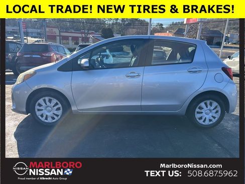 Used 2016 Toyota Yaris L image 4