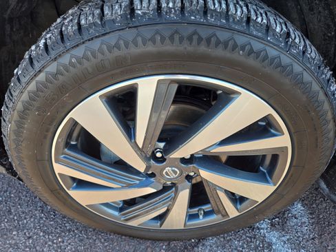 Used 2018 Nissan Murano Platinum image 12