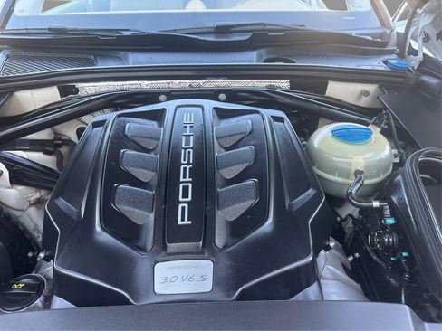 Used 2015 Porsche Macan S AWD/4WD image 23