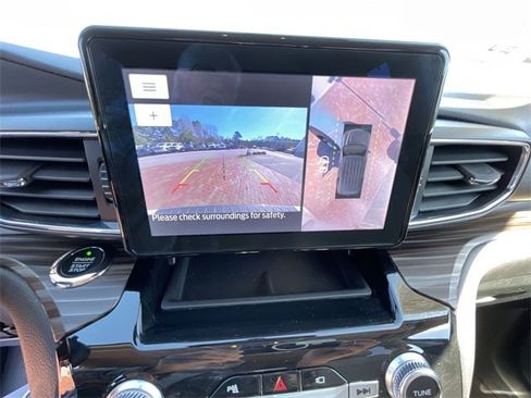 Used 2021 Ford Explorer Limited w/ Equipment Group 301A image 19