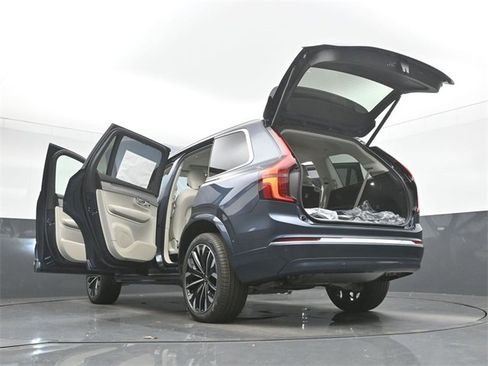New 2026 Volvo XC90 B6 Ultra image 55