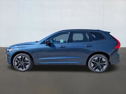 New 2026 Volvo XC90 B6 Core AWD/4WD image 3
