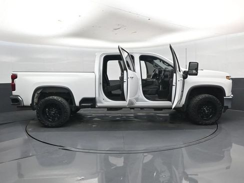 Used 2021 Chevrolet Silverado 2500 LT w/ Z71 Off-Road Package AWD/4WD image 56