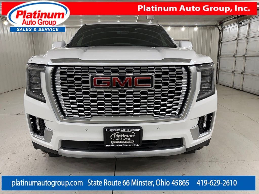 Used 2021 GMC Yukon Denali w/ Denali Premium Package AWD/4WD image 8
