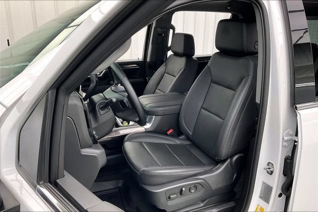 Certified 2024 Chevrolet Silverado 3500 LTZ w/ LTZ Plus Package AWD/4WD image 8