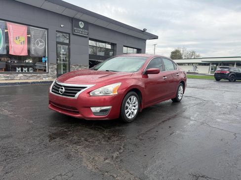 Used 2015 Nissan Altima 2.5 S w/ Power Driver Seat Package image 2