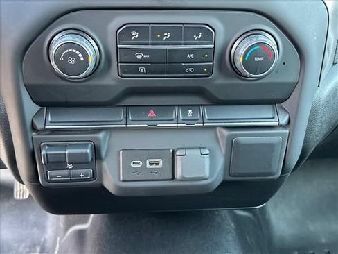 Certified 2022 Chevrolet Silverado 2500 Custom w/ Gooseneck/5TH Wheel Package AWD/4WD image 28