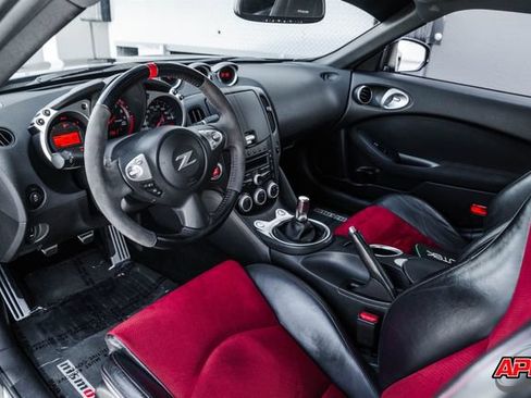 Used 2014 Nissan 370Z NISMO w/ Bose Package RWD image 3