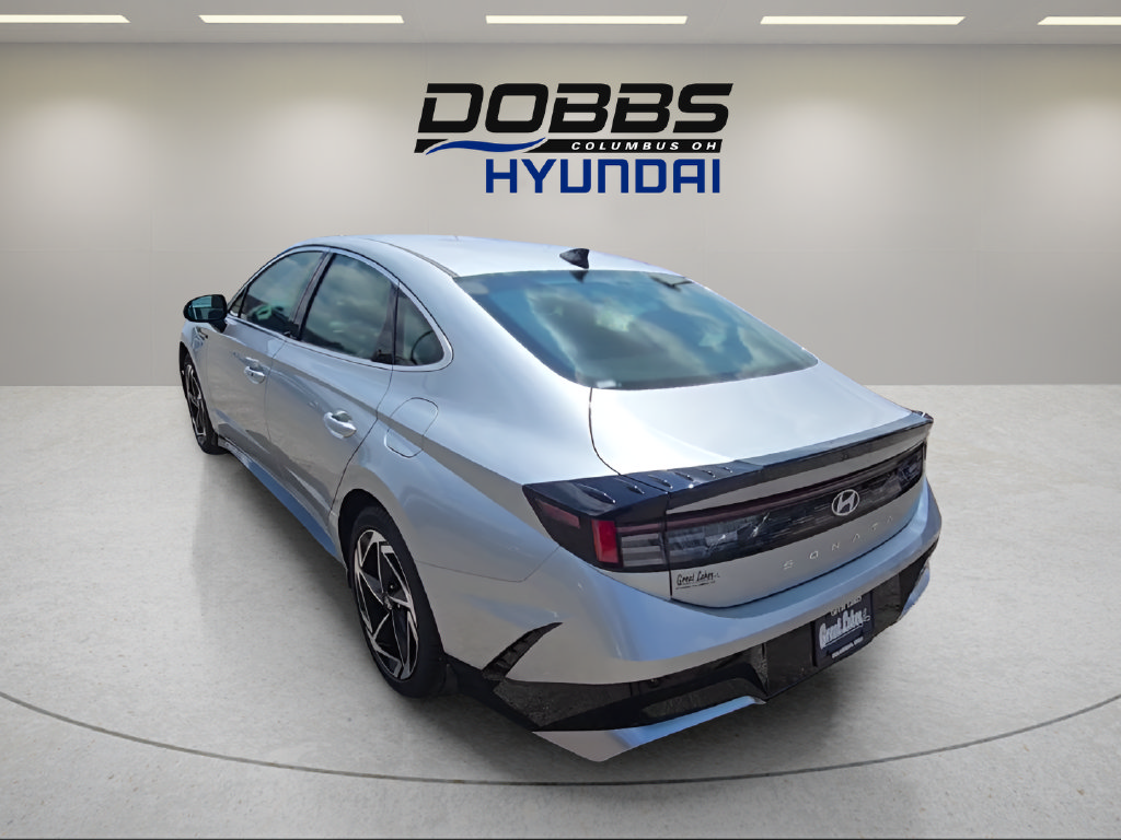Used 2026 Hyundai Sonata SEL AWD/4WD image 3