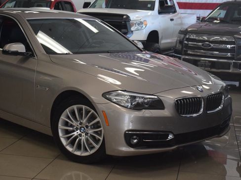 Used 2014 BMW 528i 528i 4dr Sedan image 3